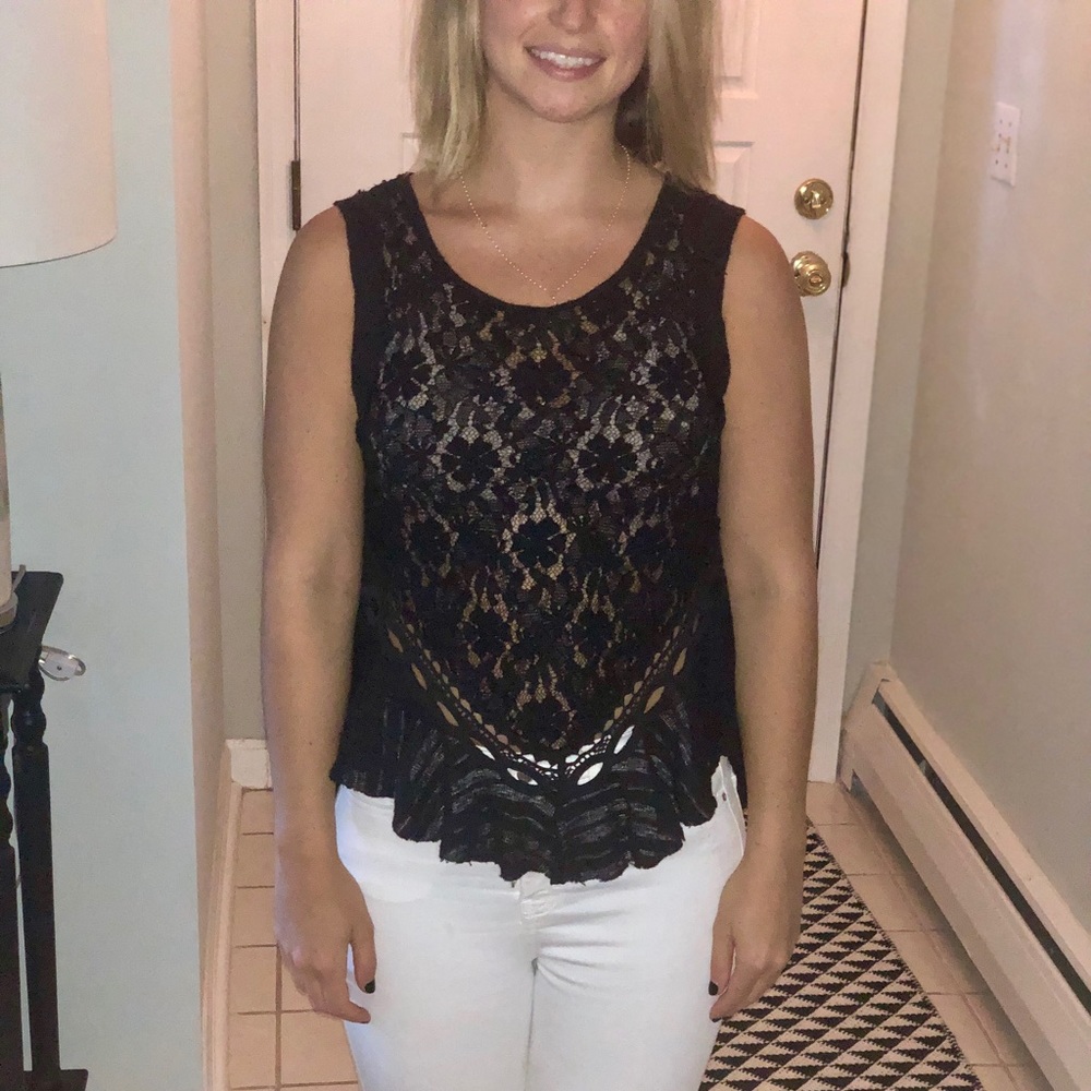 Free people xs black flowy lace top